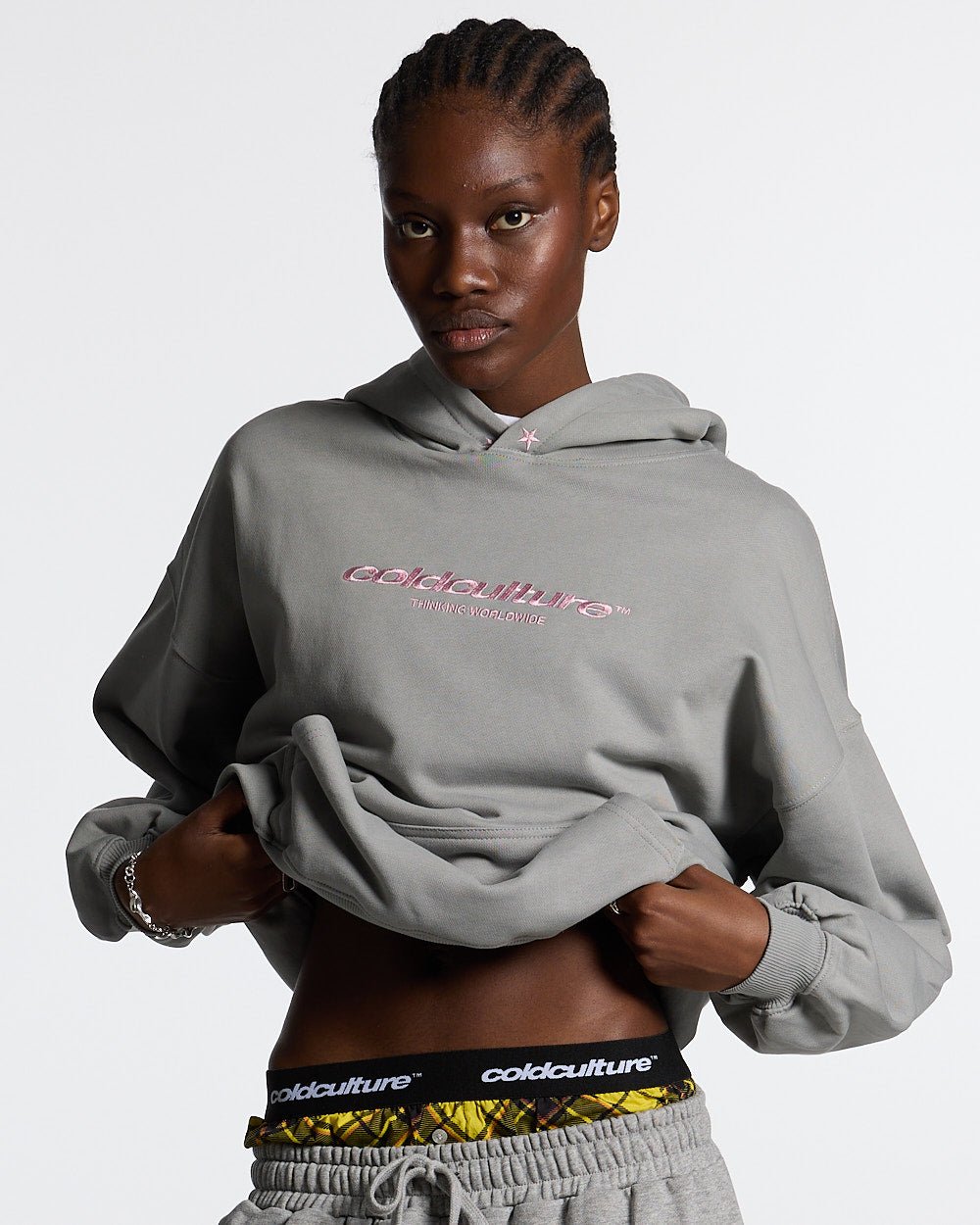ESSENTIAL HOODIE ULTIMATE GREY