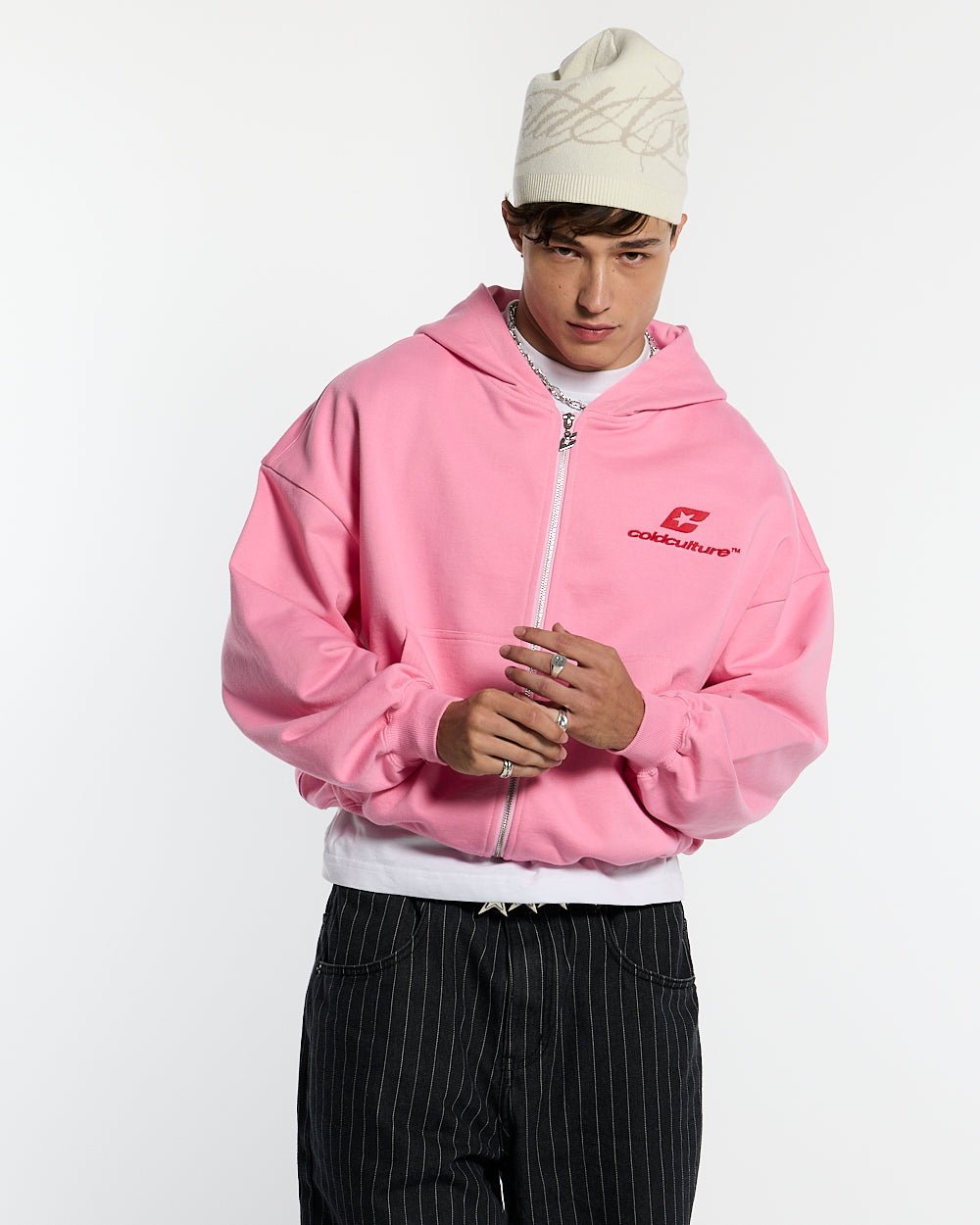 GEBÖGENE REIßVERSHOODIE PINK & ROT