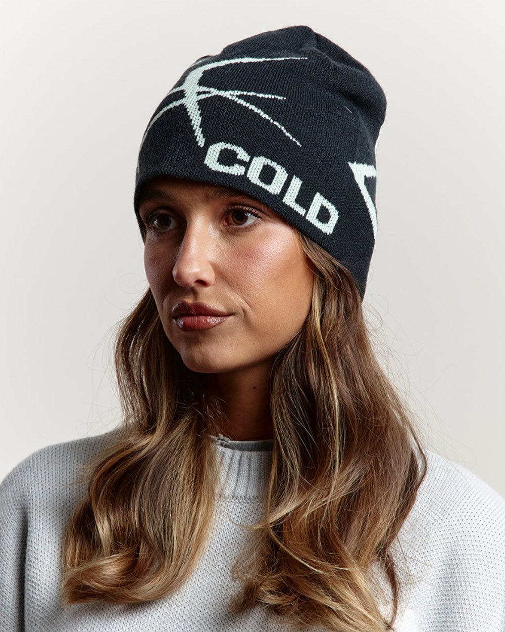 BRAMBLES BEANIE DUNKELBLAU