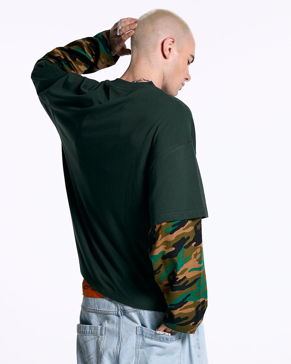 CAMO DOPPELÄRMIGES T-SHIRT TIEFES WALD