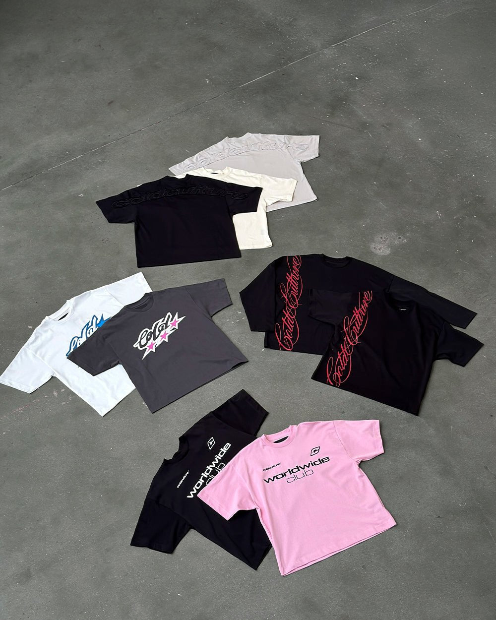 DISTRESS CURVED TEE CREME