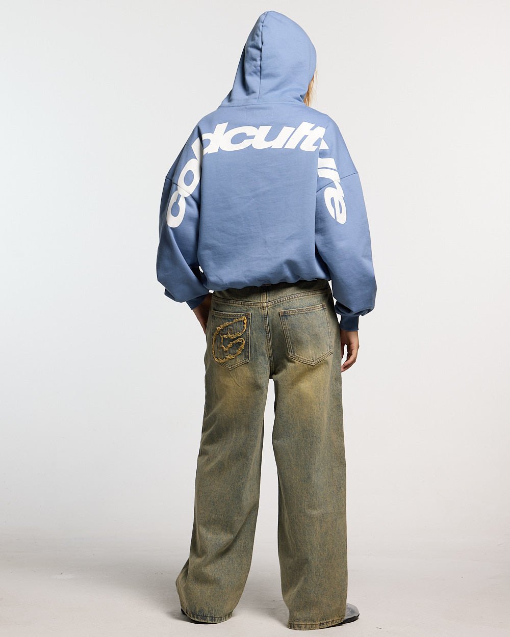 GEBOGENER HOODIE LEICHTBLAU