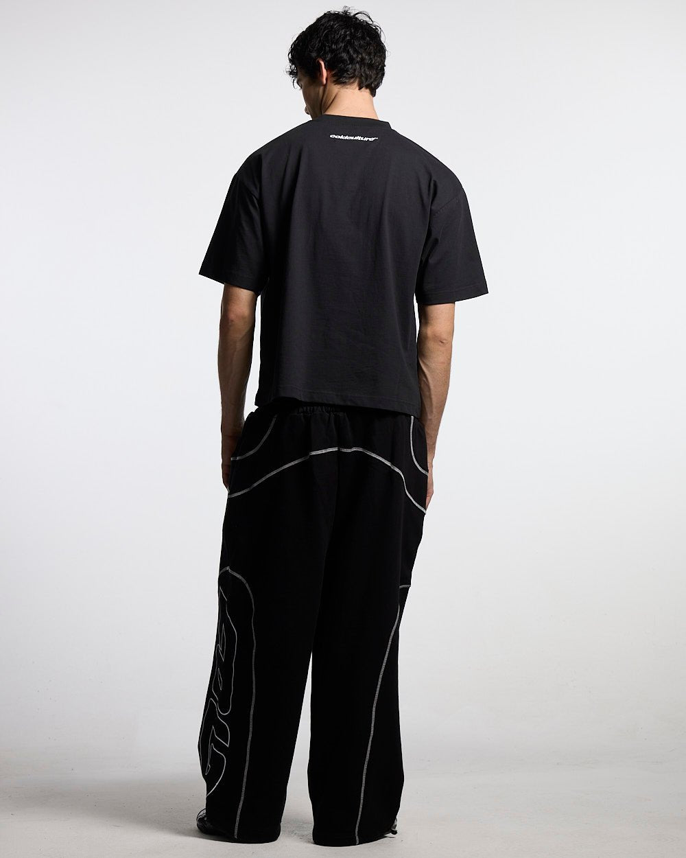 FEISTY TEE SCHWARZ