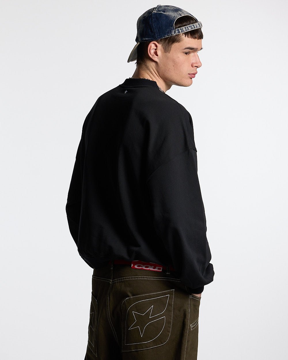 ESSENTIAL CREWNECK SCHWARZ