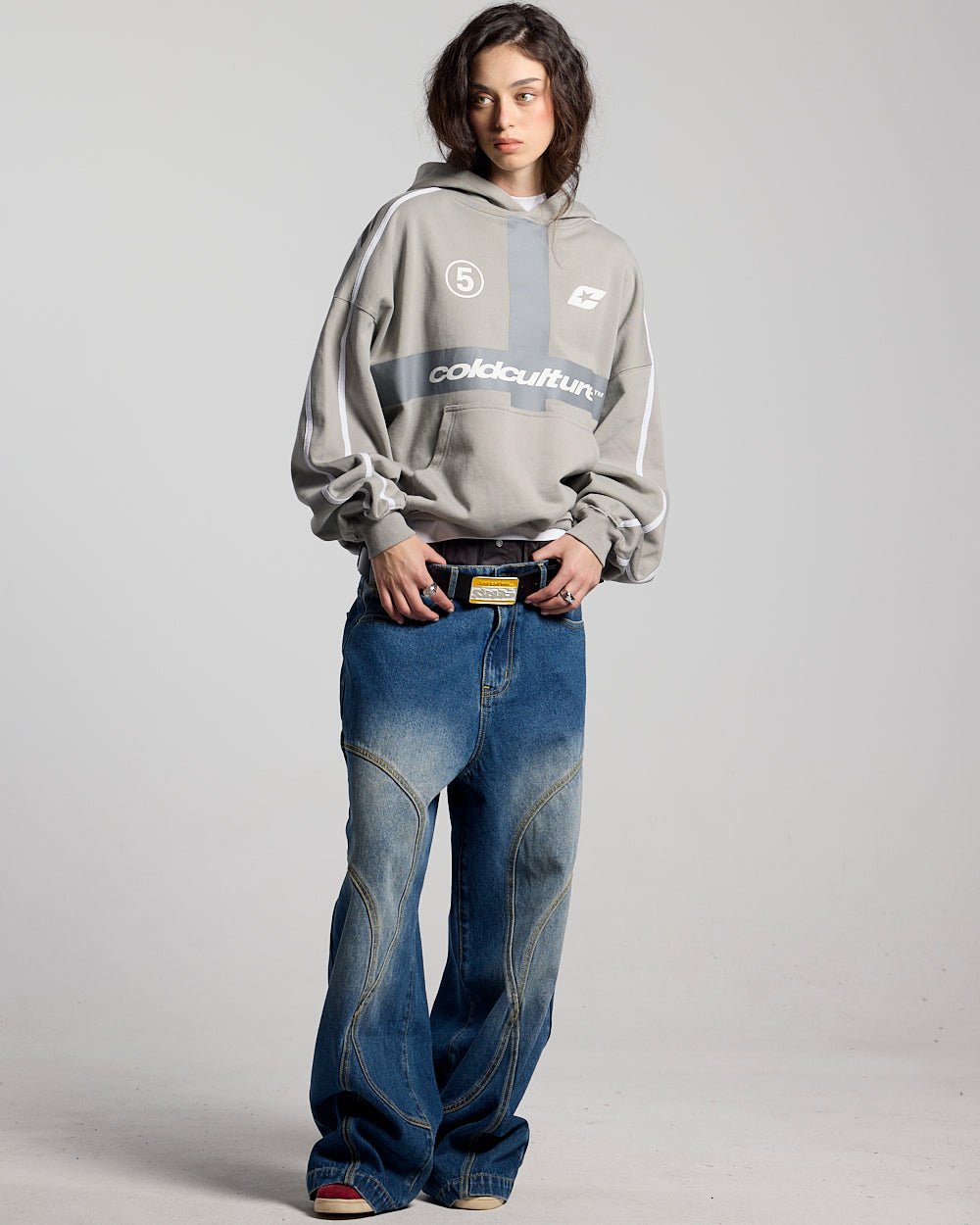 HIT THE TARGET HOODIE GRAU