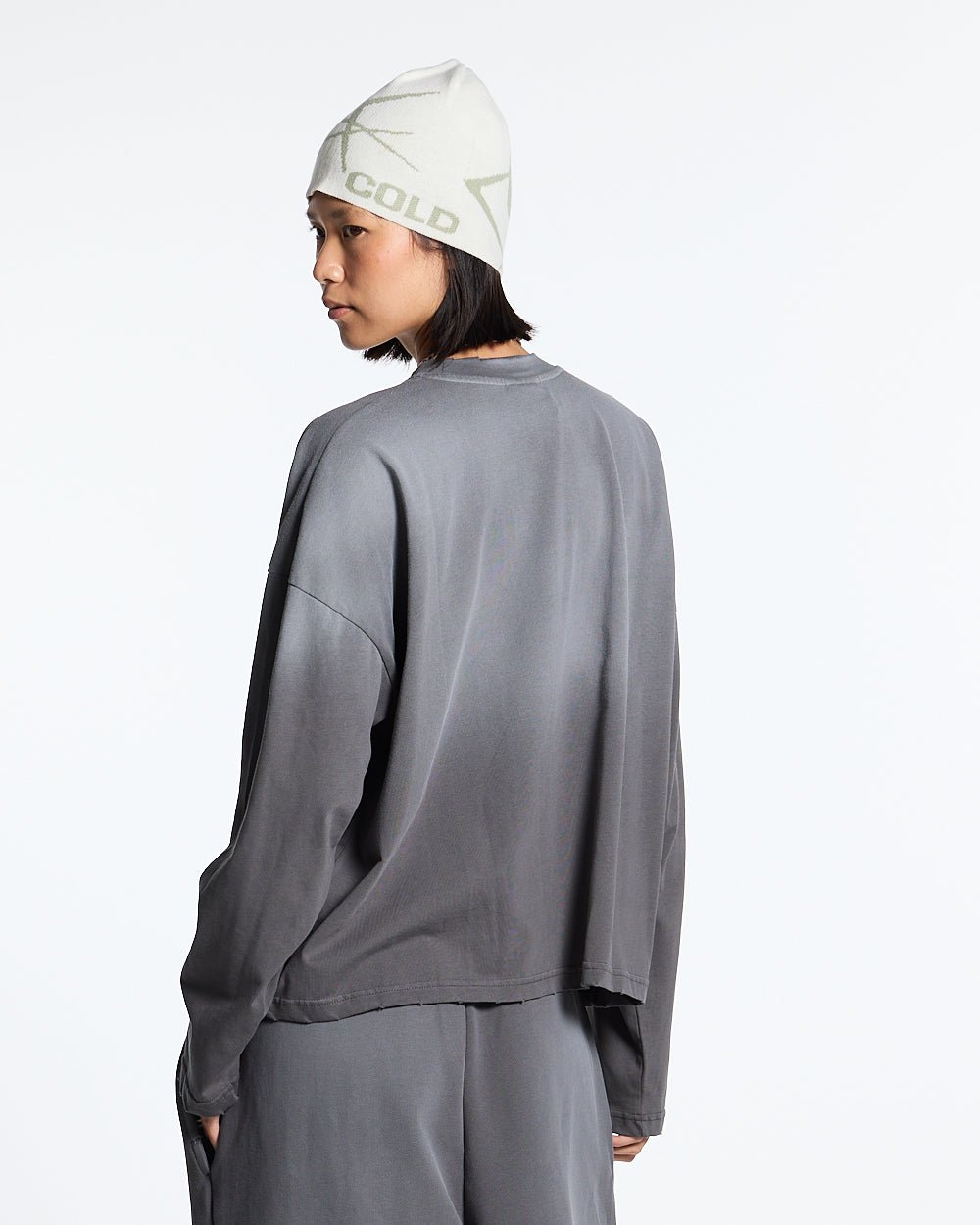 SCRIPT LONGSLEEVE TEE ANTRACITE GREY