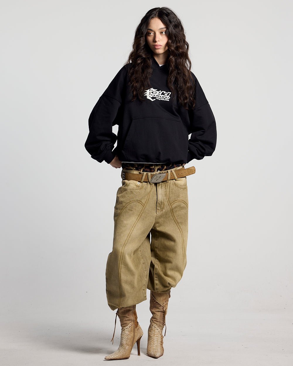 AFTER DARK HOODIE SCHWARZ