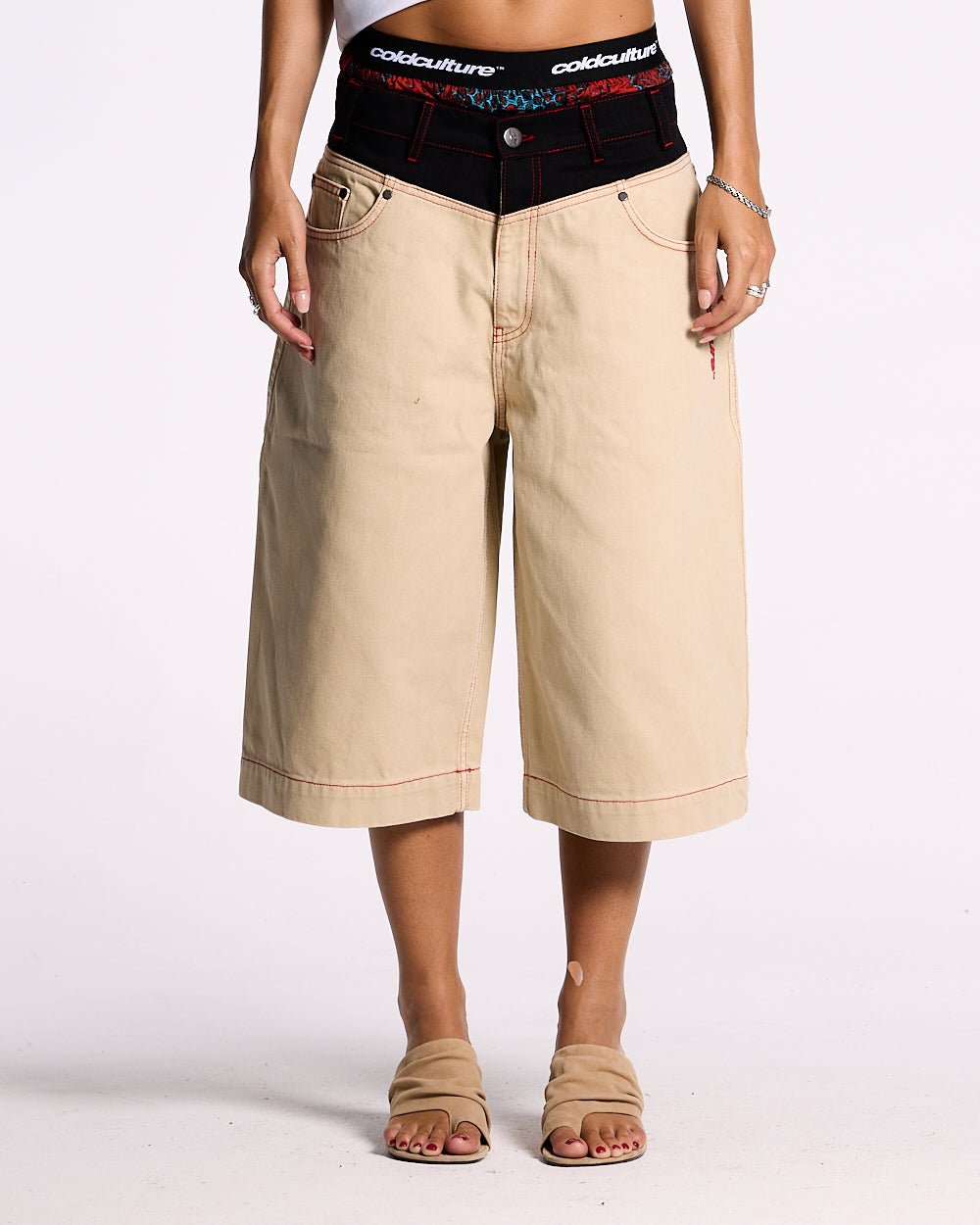 DESERT SHORT