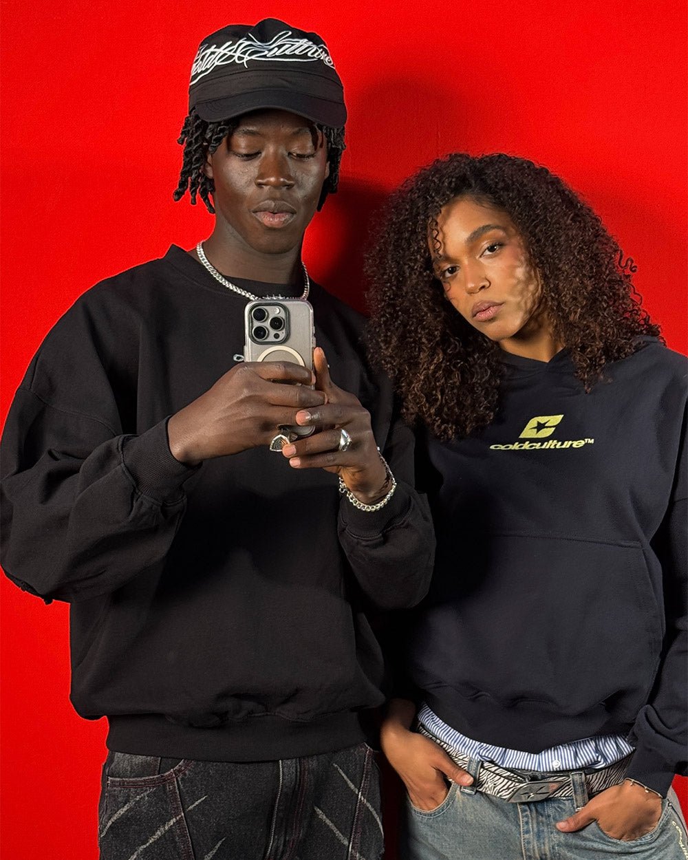 GEBÖGENE HOODIE MIDNIGHT BLUE