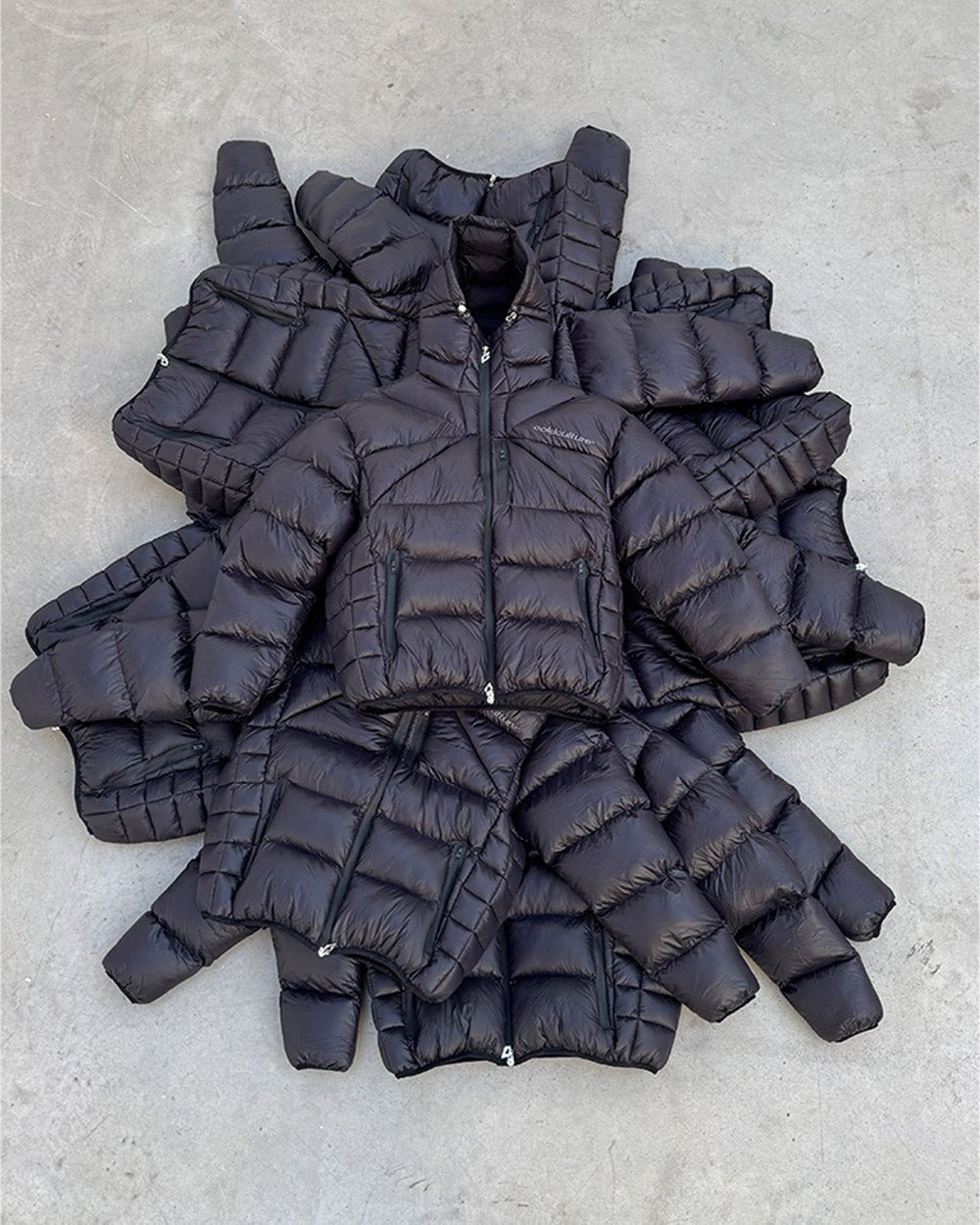 CLOUD ARMOR PUFFER SCHWARZ