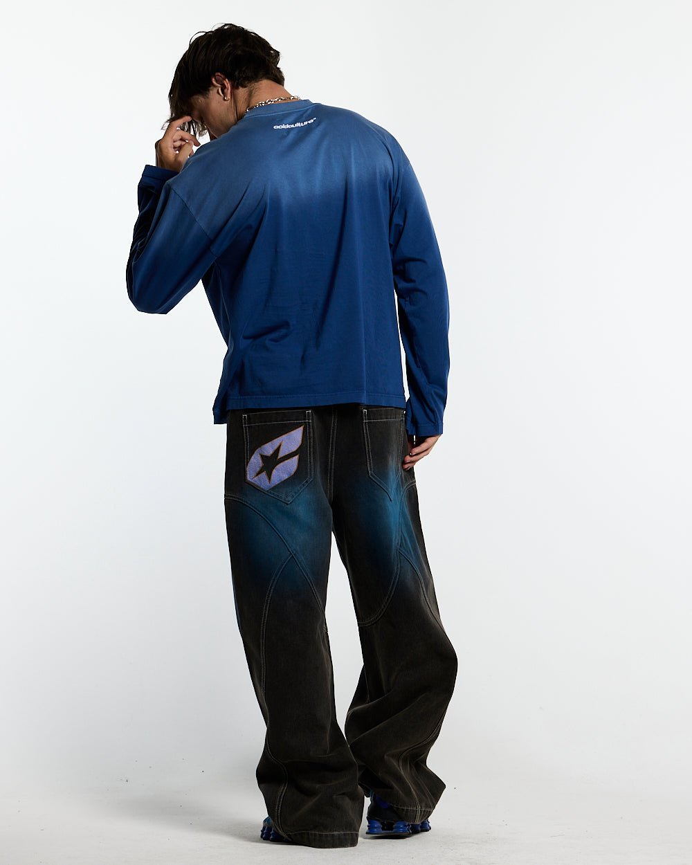 LANGÄRMELIGER LONGSLEEVE VIBRANT BLUE