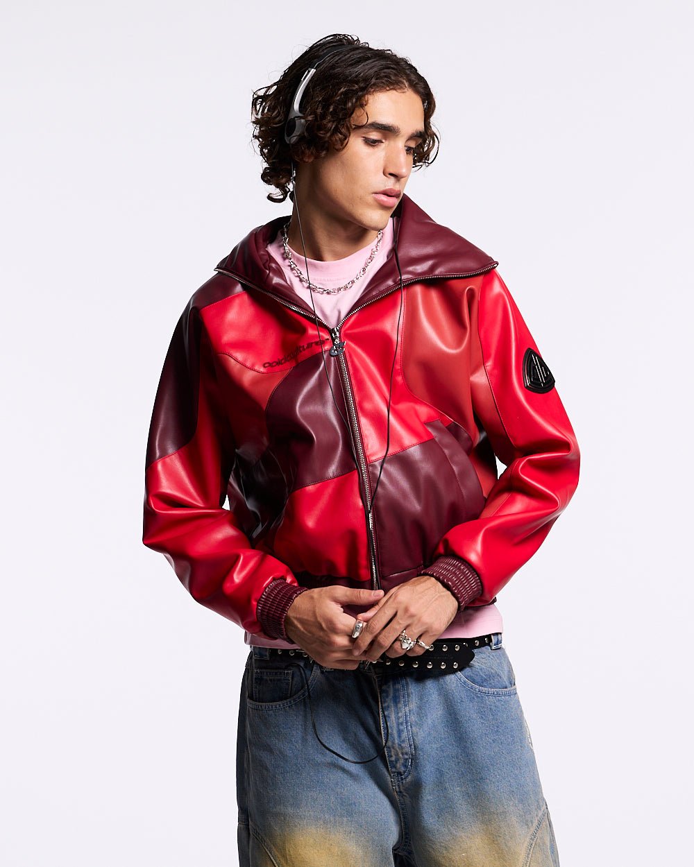 ROUTE JACKE ROT UND BURGUNDY