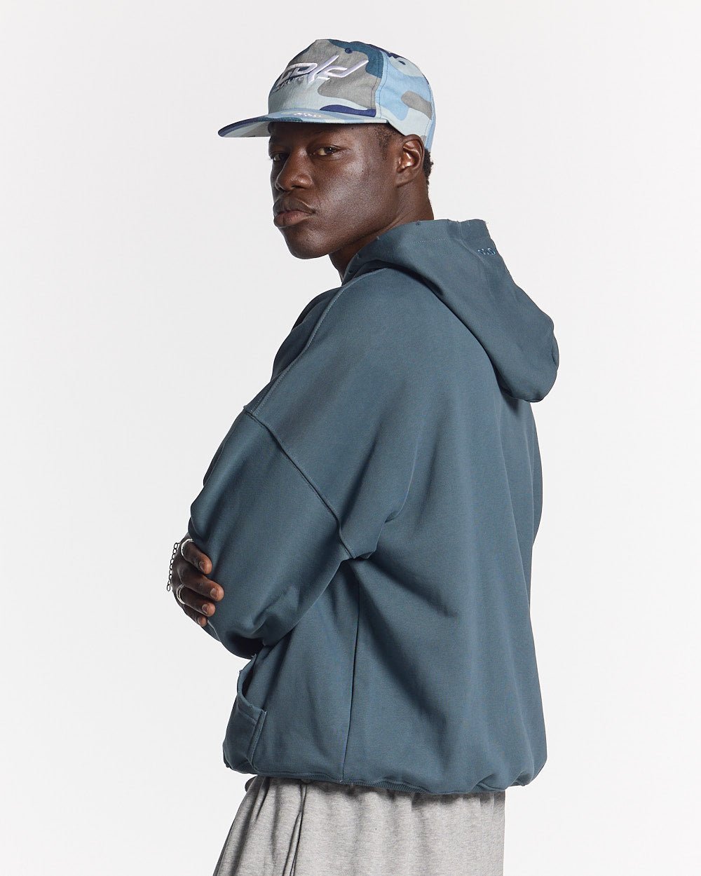 STARS HOODIE SCHWARTZBLAU