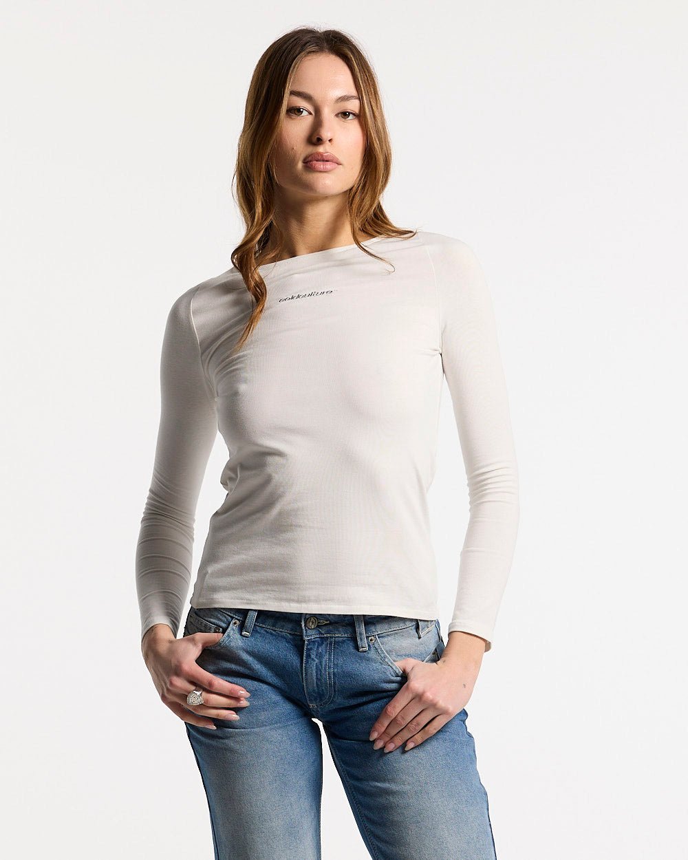 ESSENTIAL LONGSLEEVE TEE WEISS