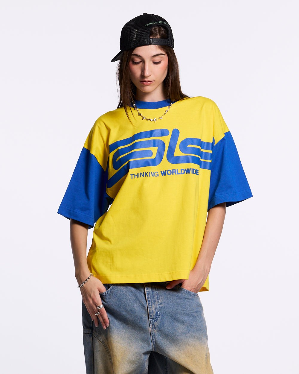 TEEN SPIRIT ERA TEE GELB UND BLAU